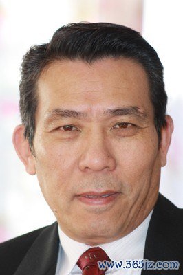 德国波恩大学政事学与海外关系学毕生讲座走漏、全球谈判中心主任辜学武